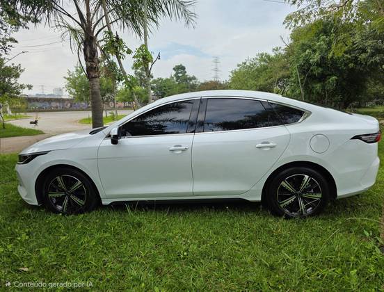 BYD KING 1.5 DM-I PHEV GL AUTOMÁTICO BYD KING 1.5 DM-I PHEV GL AUTOMÁTICO